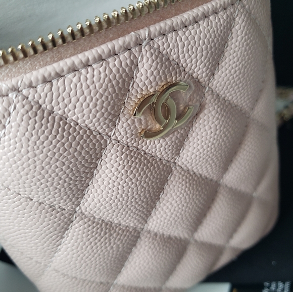 SOLD 💯 Brand New‼️ Chanel Vanity 💯 - Picture 6 of 15